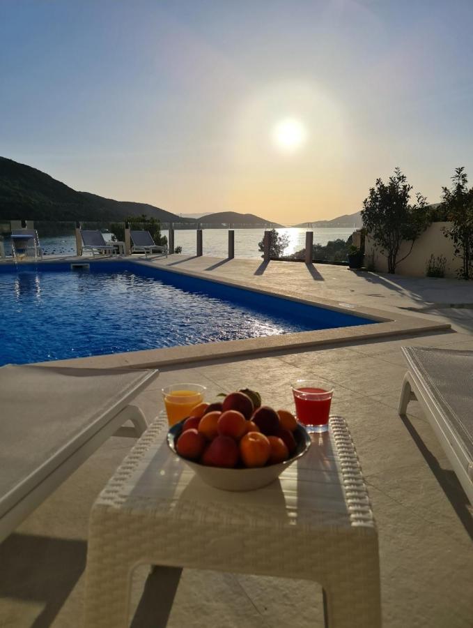 Apartmani Barka Неум Экстерьер фото