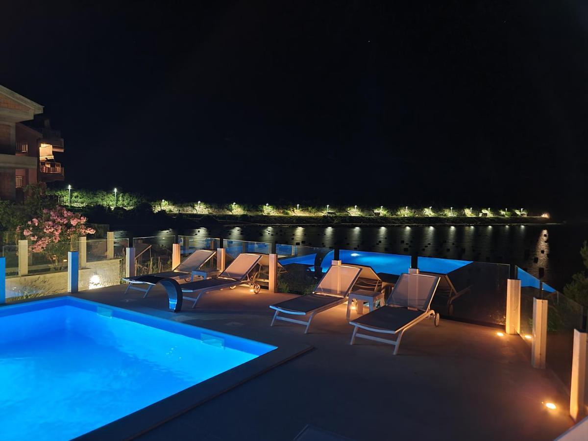 Apartmani Barka Неум Экстерьер фото