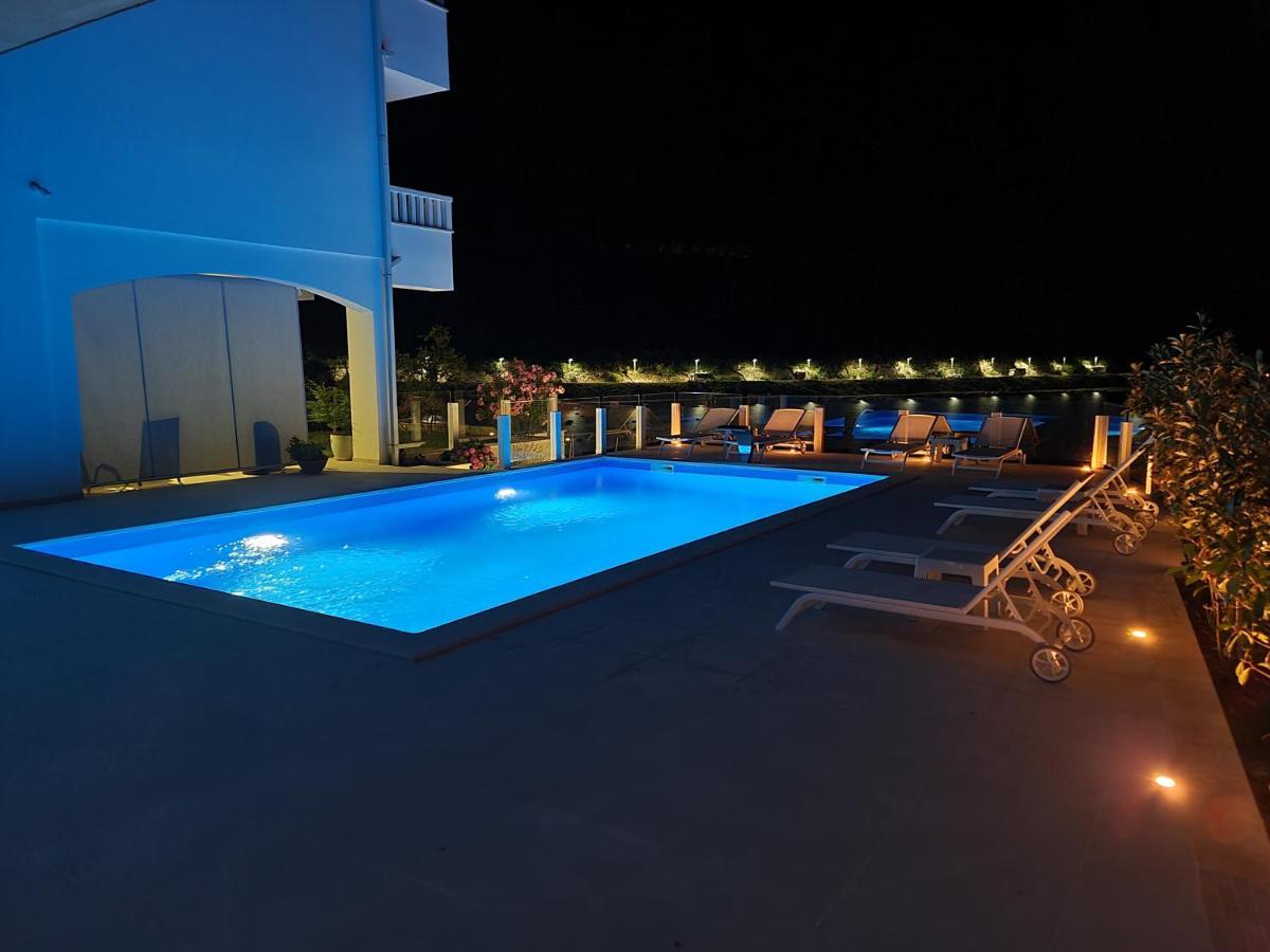 Apartmani Barka Неум Экстерьер фото